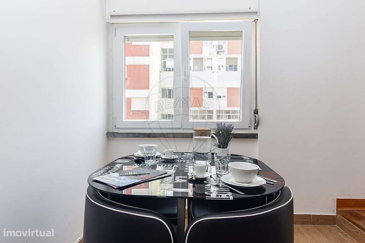 Apartamento T3 à venda em Lisboa-5