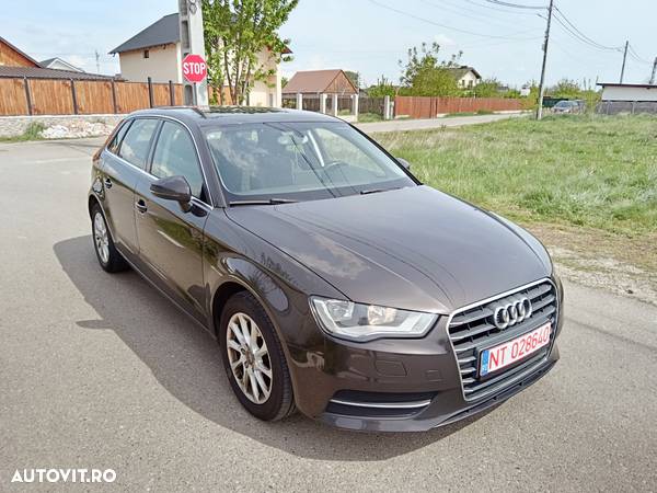 Audi A3 1.6 TDI Sportback - 1