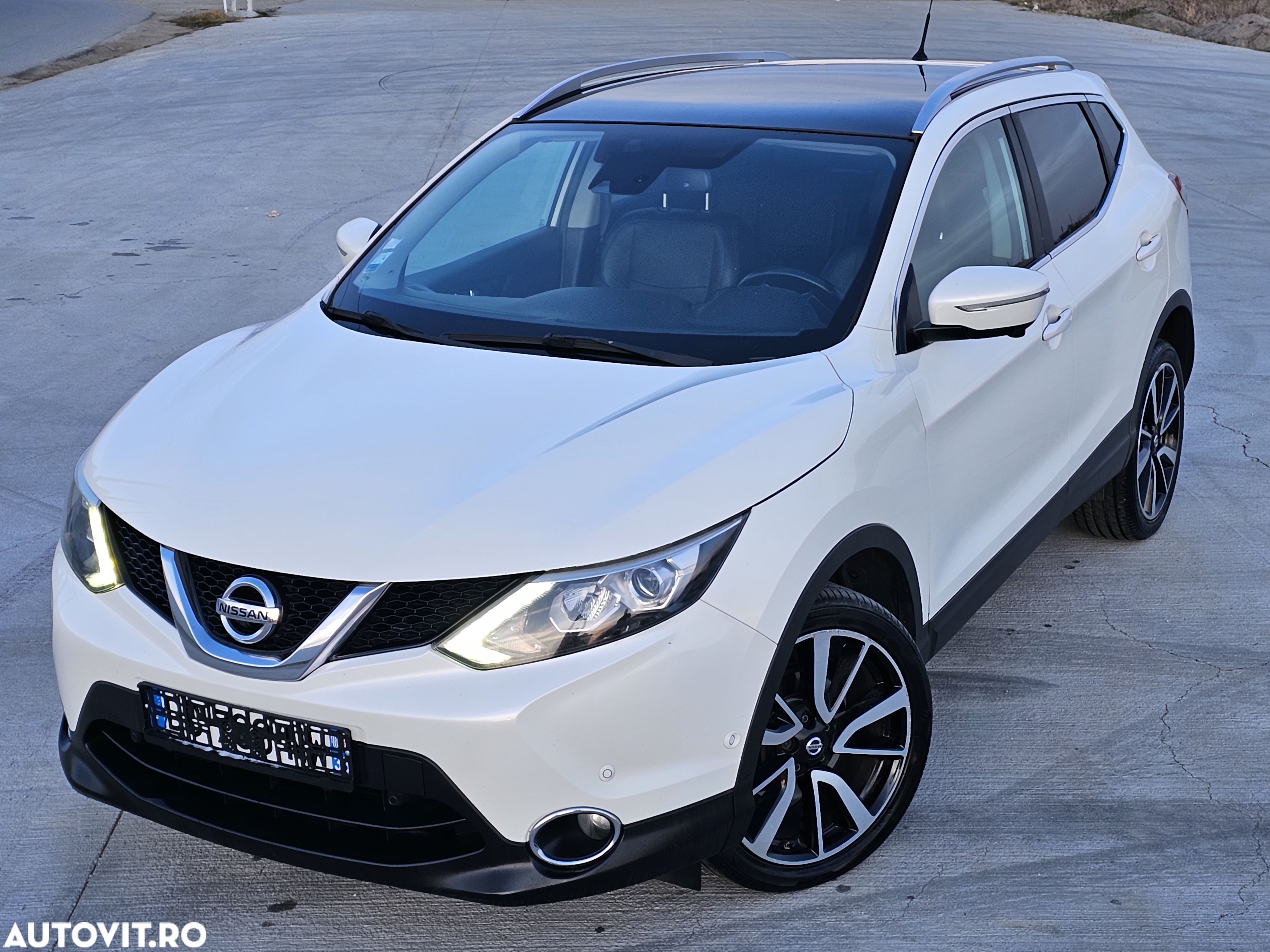 Nissan Qashqai 1.6 DCi ALL-MODE 4x4i TEKNA - 1