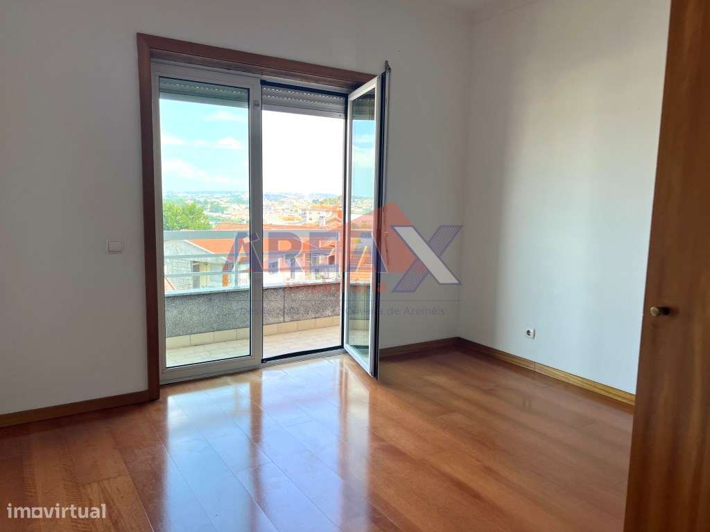 T3 Duplex com Piso Superior e Entrada Independente | Garagem | Oliv...-13