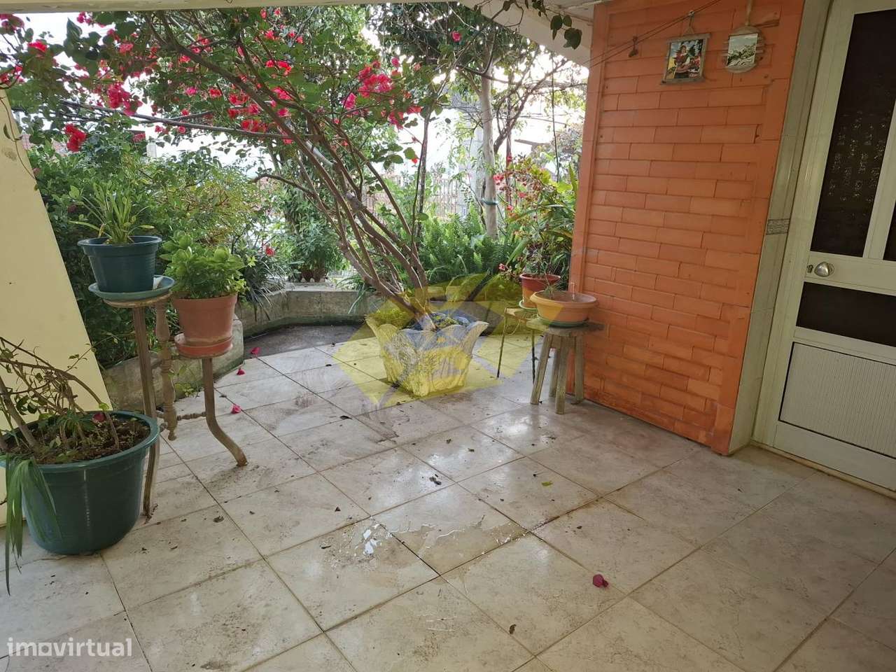 Moradia T4+T1 em Felgueiras (Centro da cidade)-6