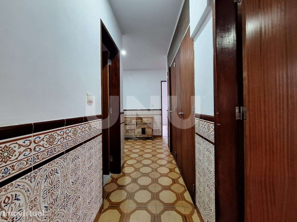 Andar de Moradia - R/C | Amora para Arrendamento - Grande imagem: 2/23