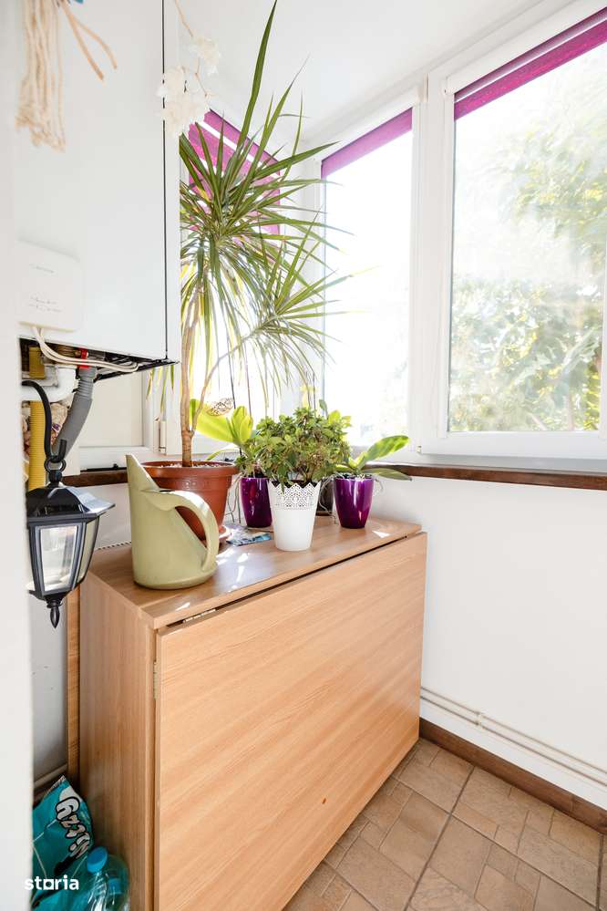 Apartament 2 camere decomandat, centrala, etaj intermediar - Imagine principală: 5/8