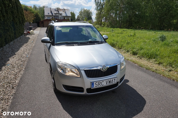 Skoda Fabia 1.4 16V Style - 11