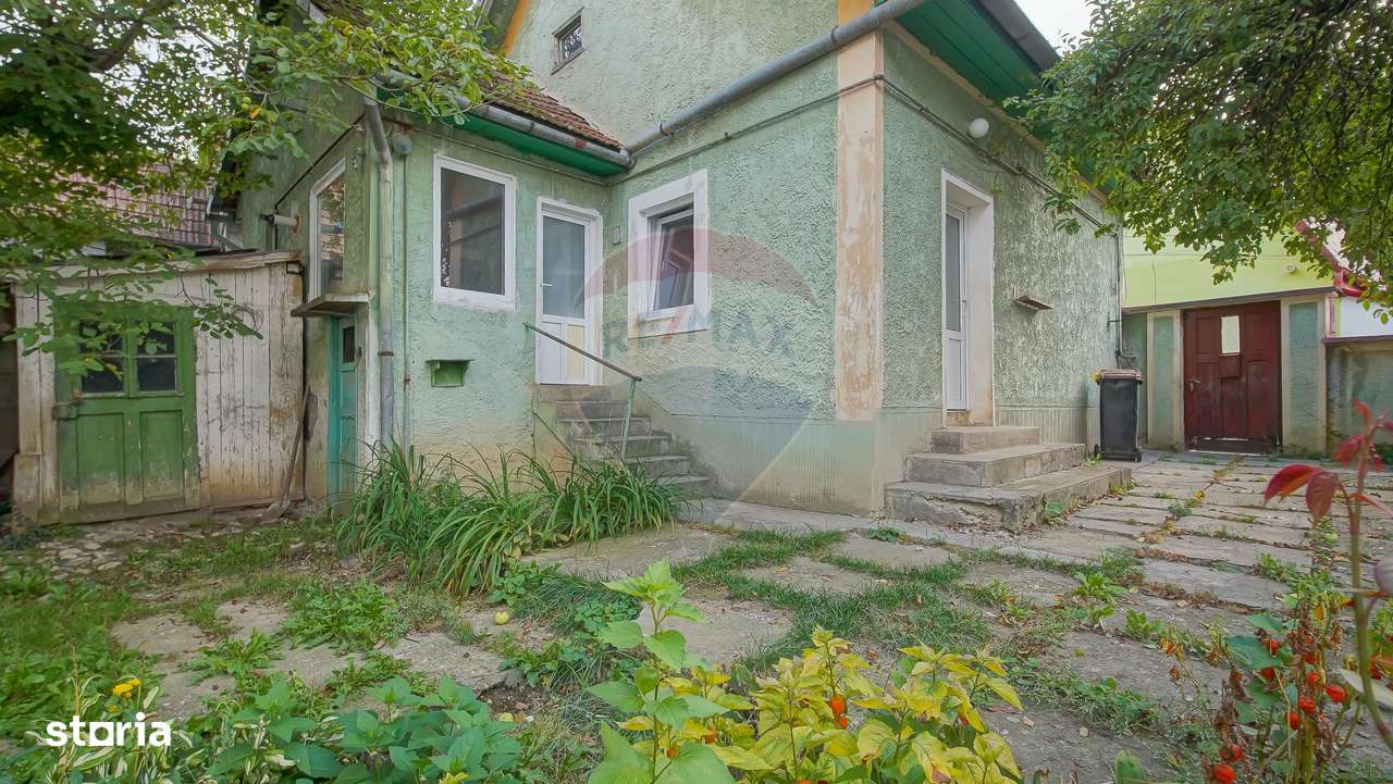 Casă săsească de renovat, cu teren, Șcheii Brașovului - Imagine principală: 3/18