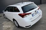 Toyota Auris 1.8 VVT-i Hybrid Automatik Touring Sports Executive - 18