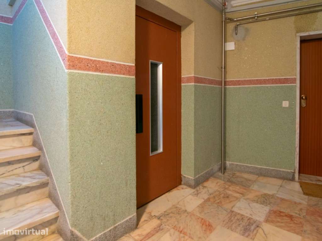 Imperdível T2 na Amadora!-13