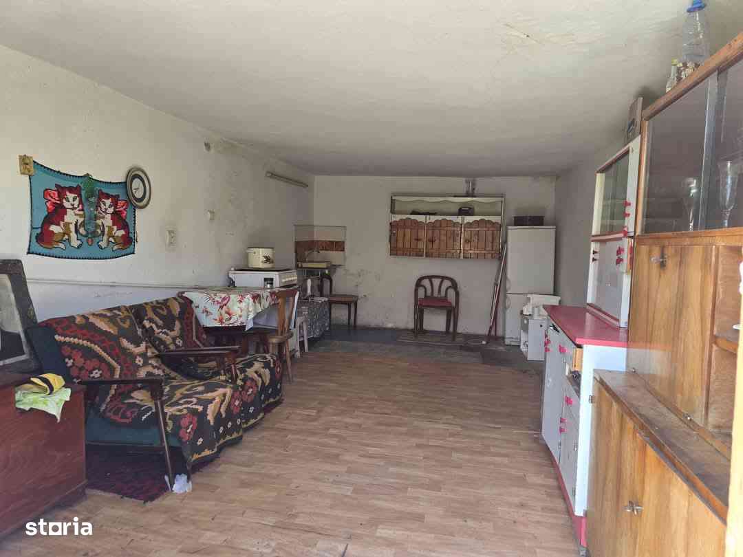 Casă cu teren generos | vânzare sau schimb - Imagine principală: 4/5