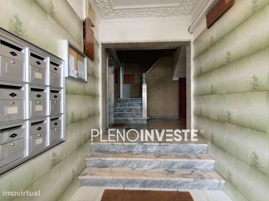 T2 com boas áreas na Arrentela-22