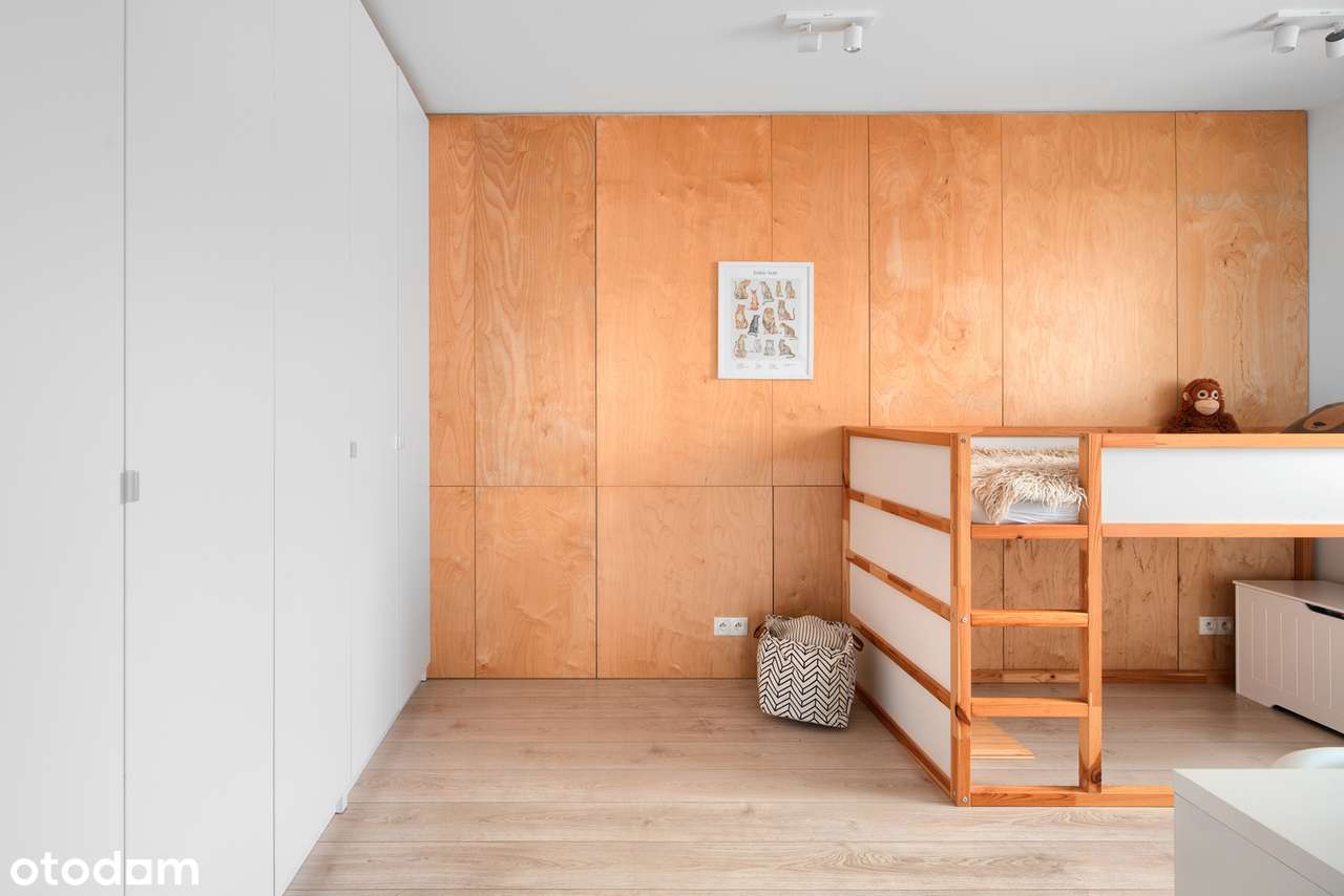 Jasne i przestronne mieszkanie w skandynawskim stylu-11