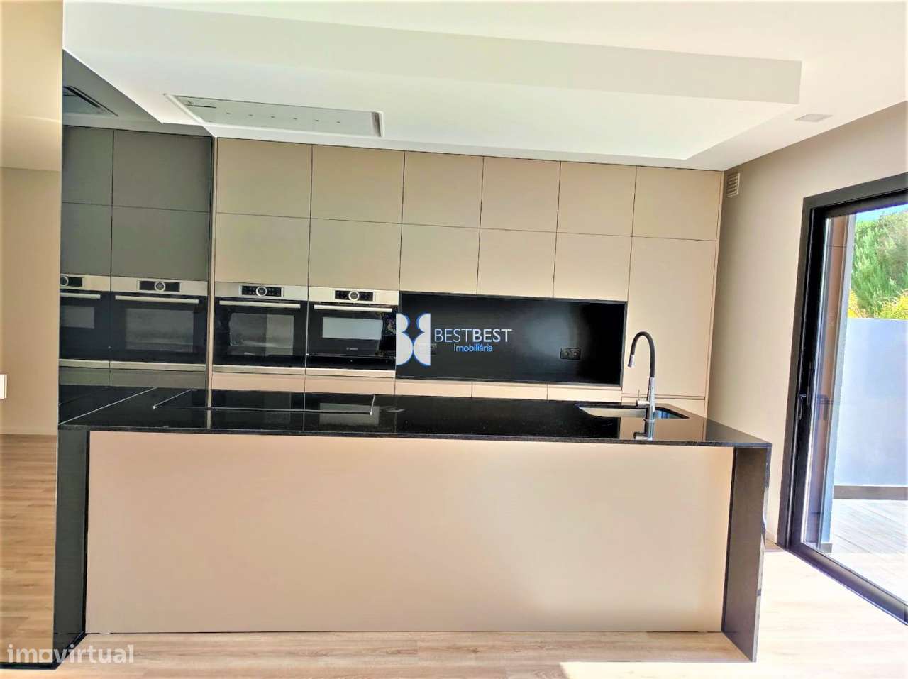 MORADIA DE LUXO T4 EM RIBEIRÃO ,GAVETO A 5 MIN. CENTRO DE FAMALICÃO - Grande imagem: 2/30