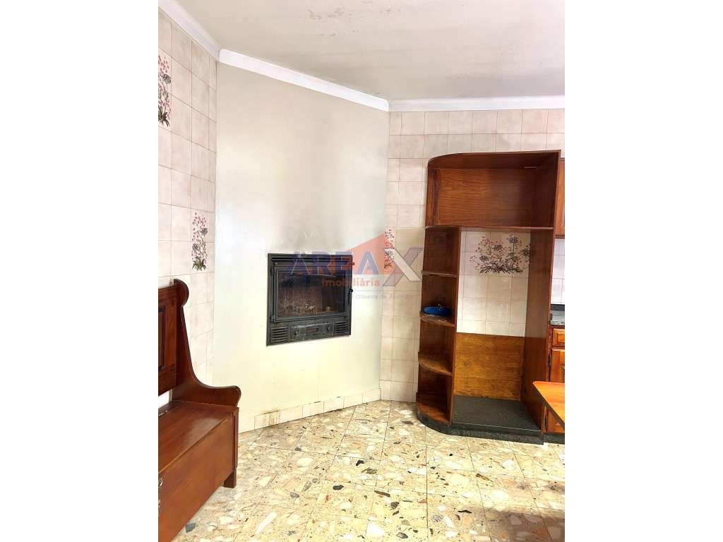 MORADIA BI-FAMILIAR-52