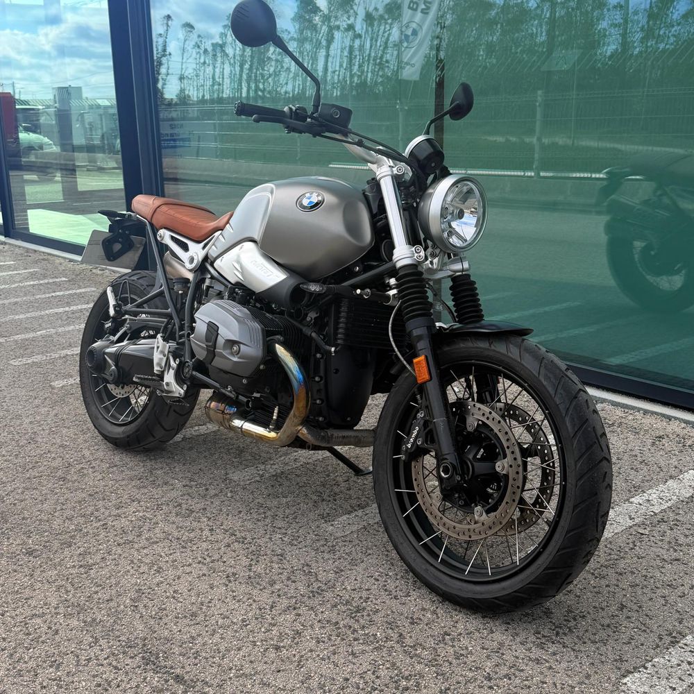 BMW R nineT