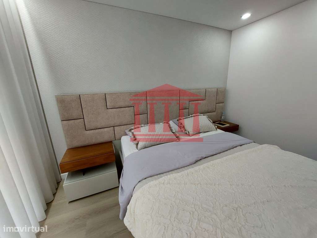 APARTAMENTO T3 C/ GARAGEM-7