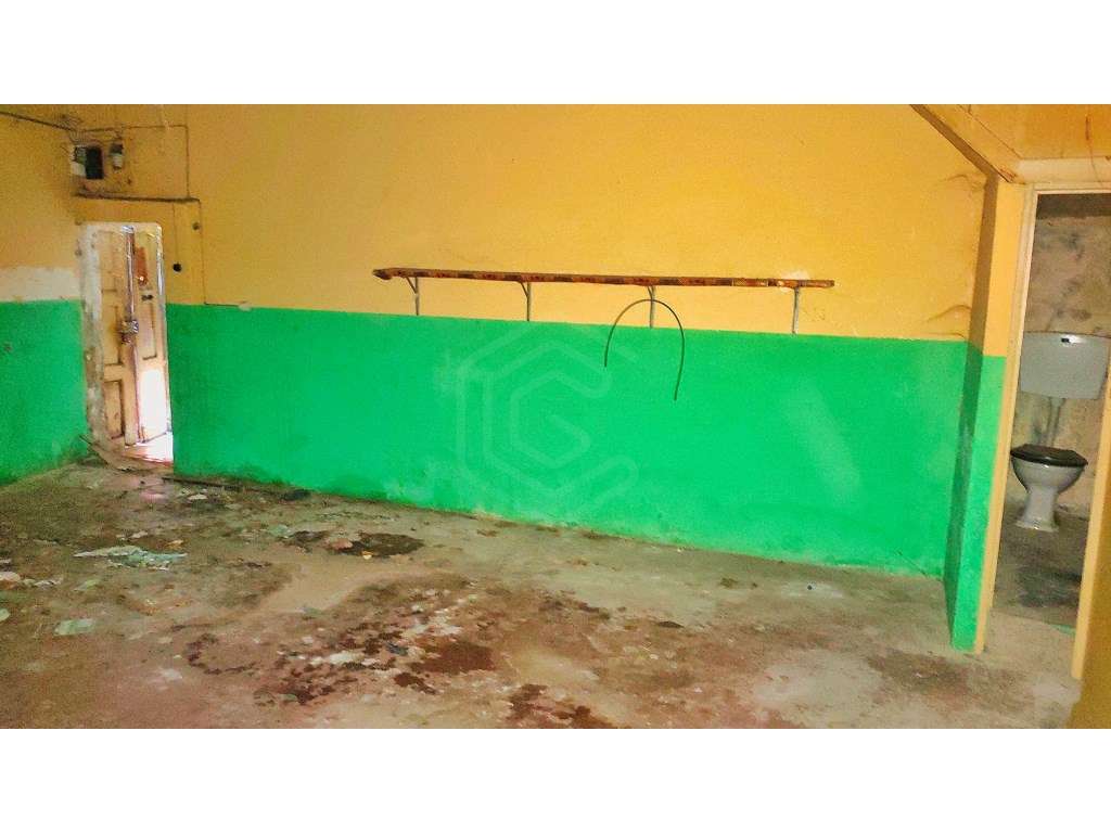 Moradia geminada T2, Peso - Covilhã - Grande imagem: 4/23