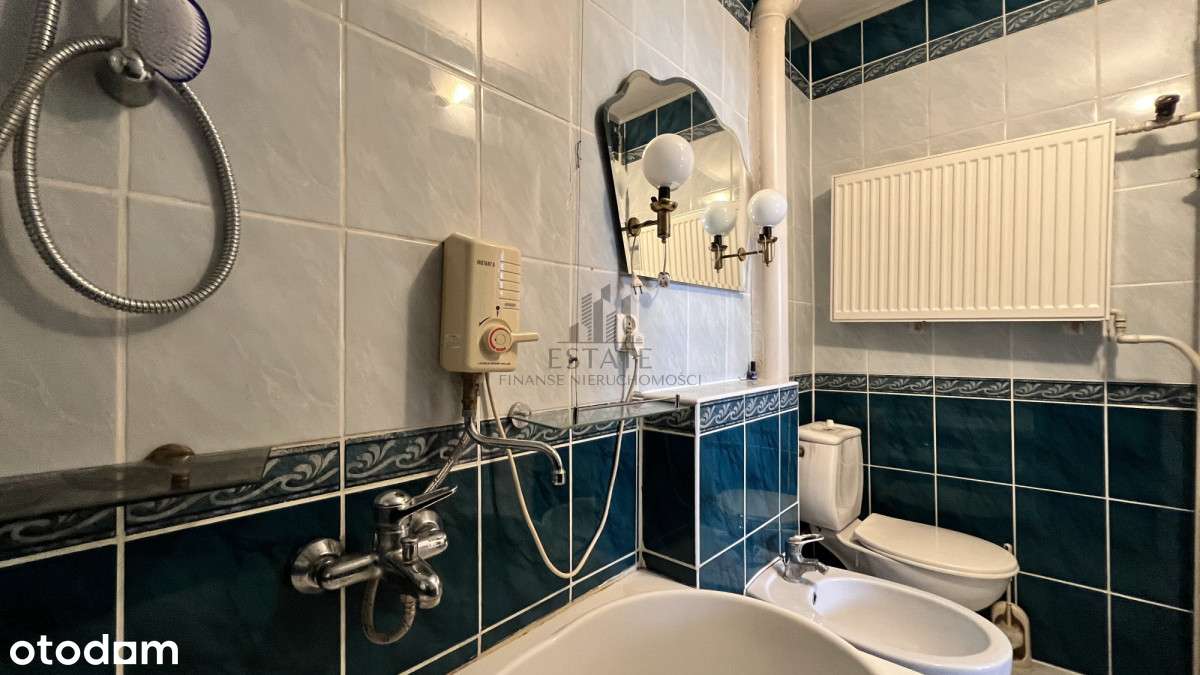 Dom, 5 pokoi, 2 łazienki, balkon, ogród, garaż-11