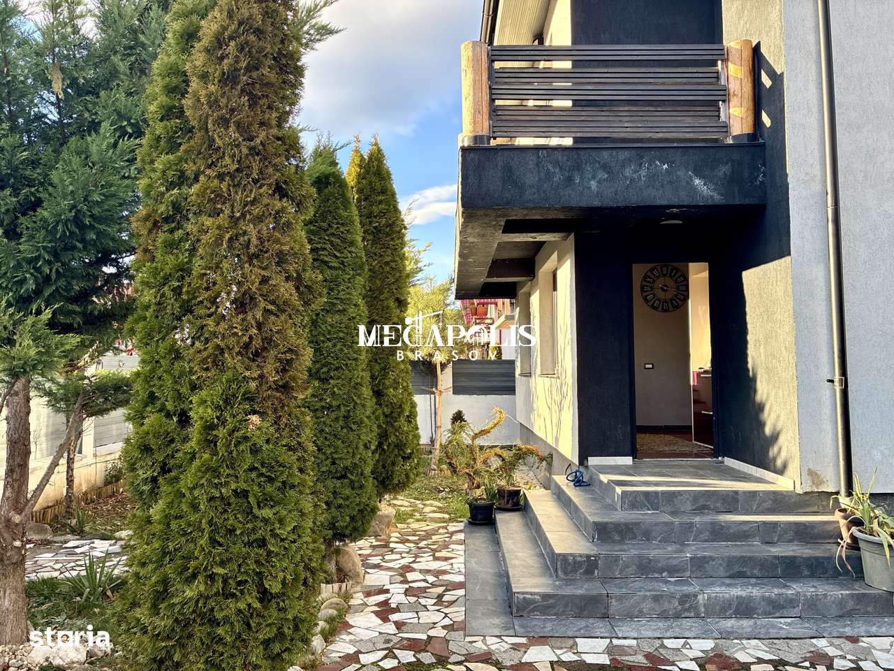 Casă / Ghimbav / 4 camere / Curte privată / Terasă-1