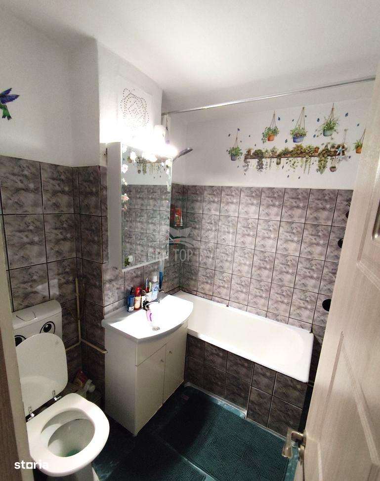 Apartament 3 camere decomandat 2 balcoane zona Calea Poplacii-6