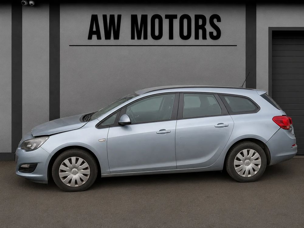 OPEL ASTRA SPORTS TOURER 2013