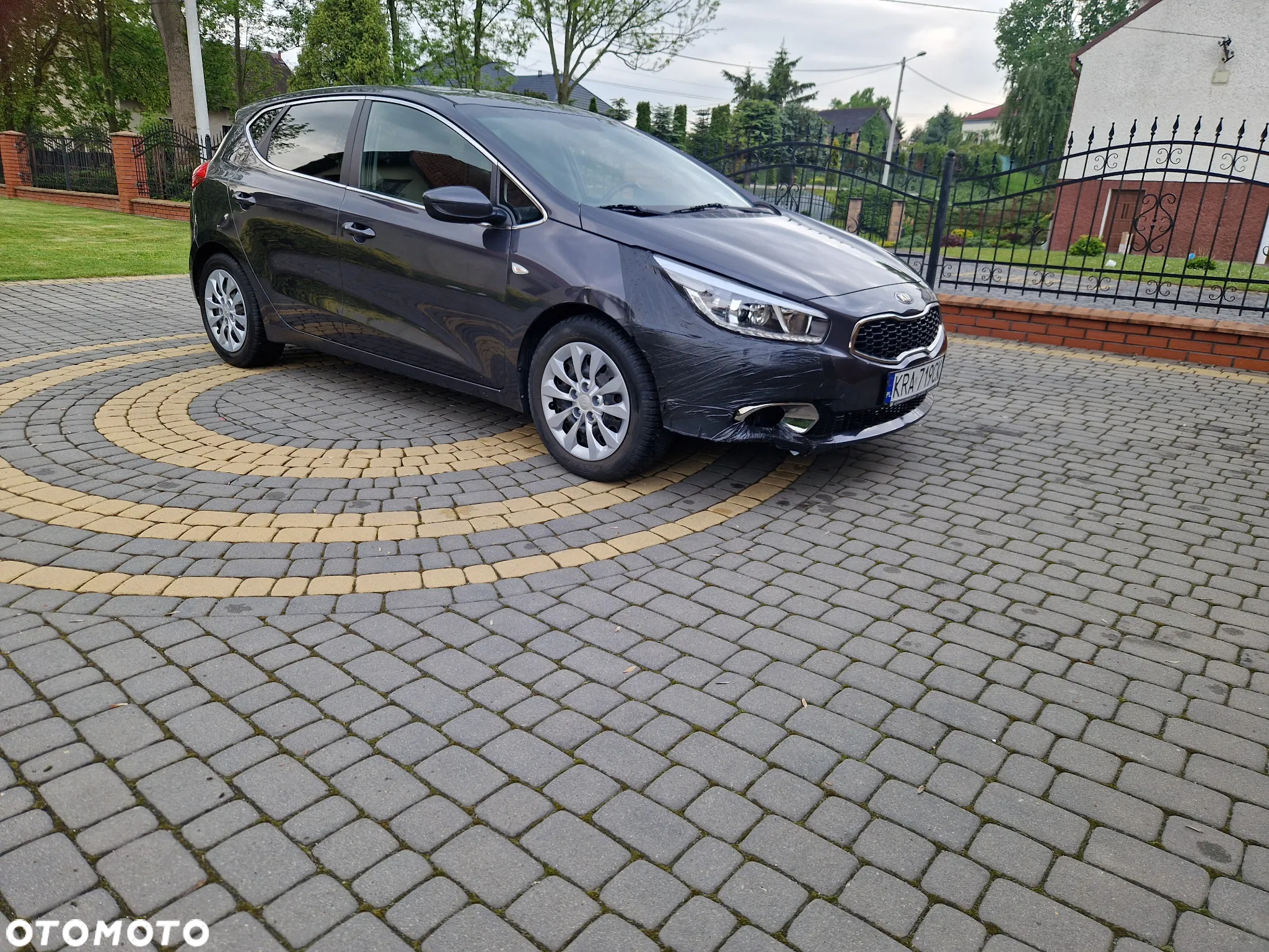 Kia Ceed 1.6 GDI Dream-Team Edition - 13