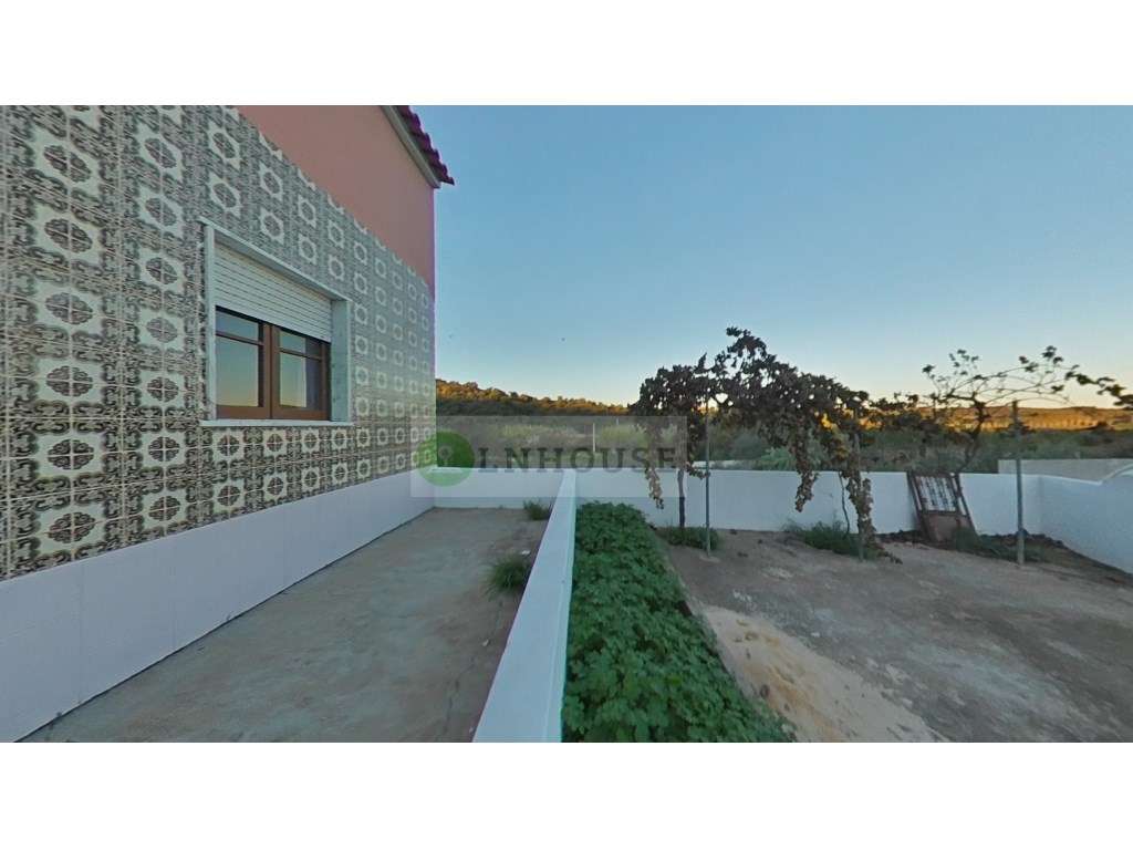 Moradia T3 com vista rio e campo, Almada de Ouro - Castro Marim-58