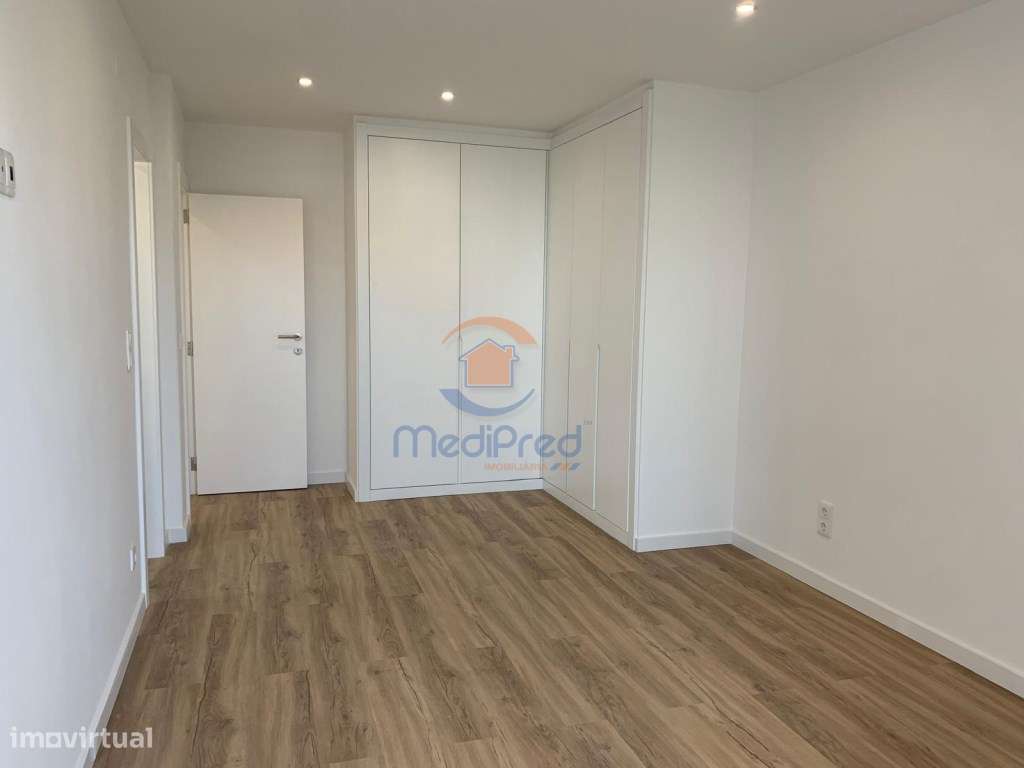 Apartamento T3 totalmente remodelado | Amadora-35