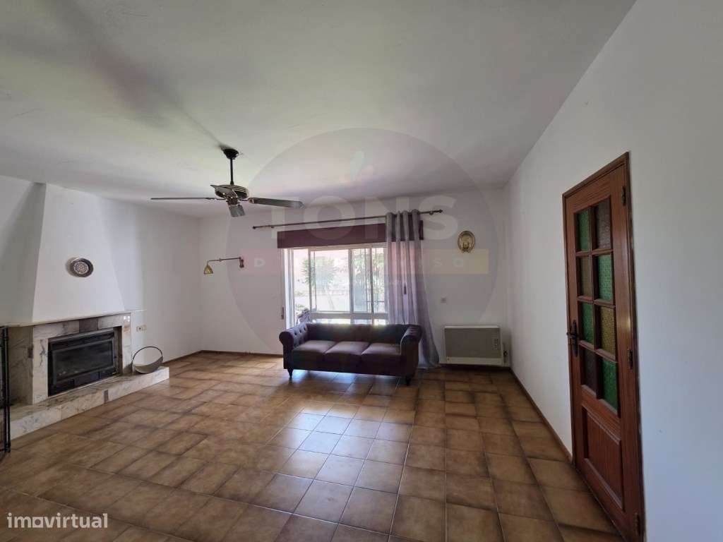 Moradia Isolada com AL-11