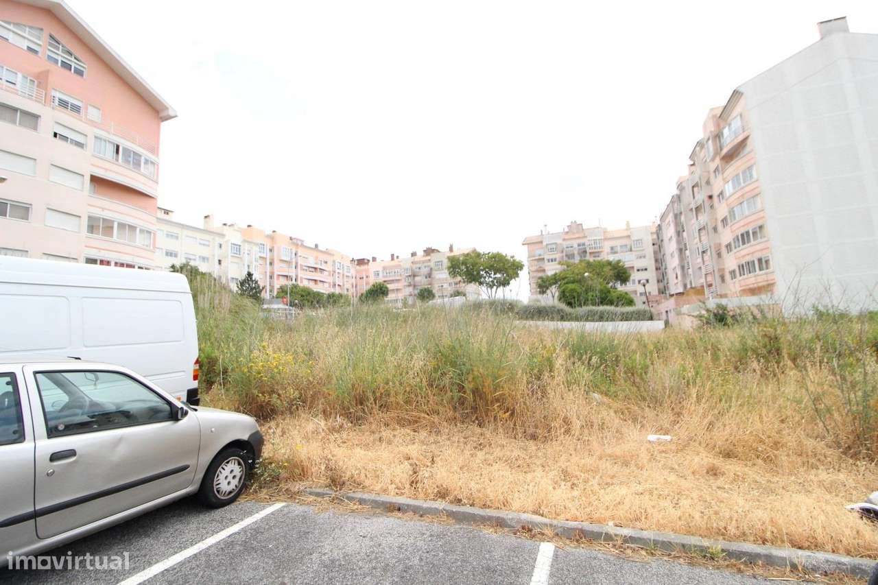 Terreno urbano para construção de prédio na Quinta da Cavaleira - Grande imagem: 5/6