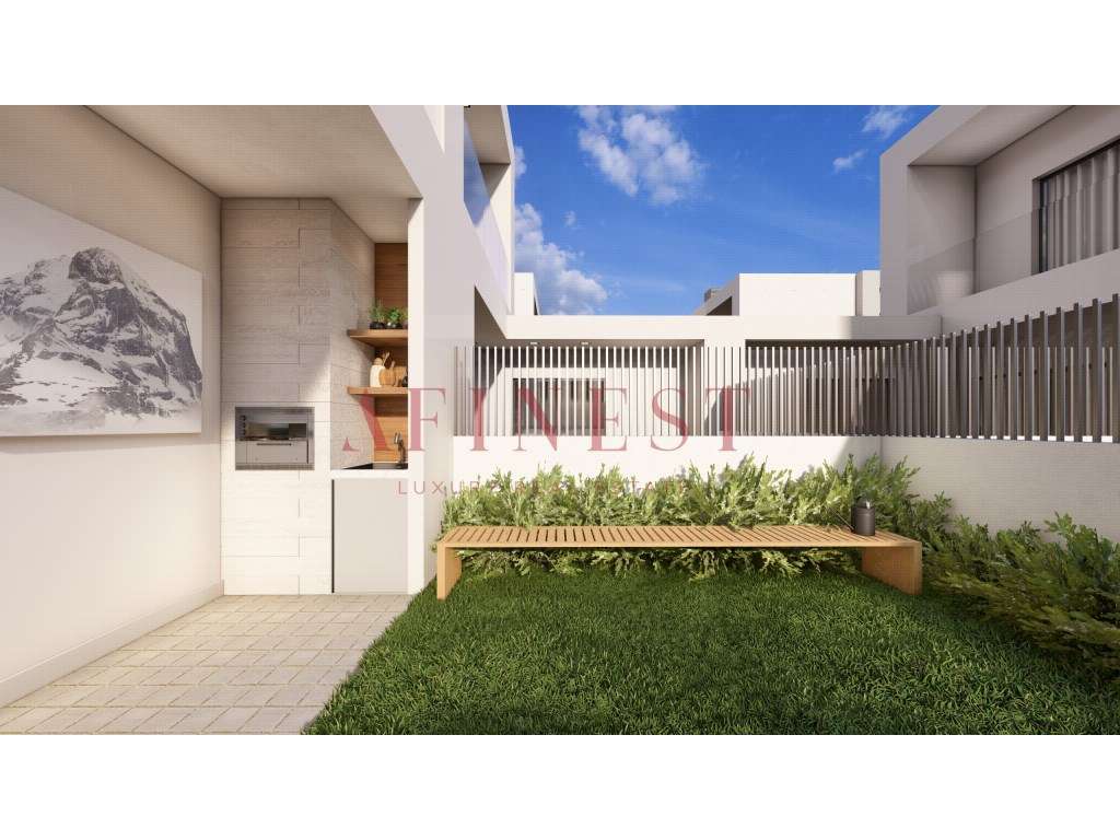 MORADIA T3 NO PINHAL DO GENERAL - FERNÃO FERRO - Grande imagem: 2/33