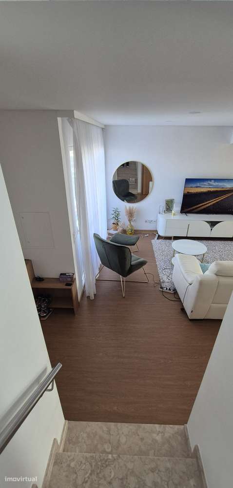 Moradia T3 com piscina, jardim e acessibilidade - Grande imagem: 5/33