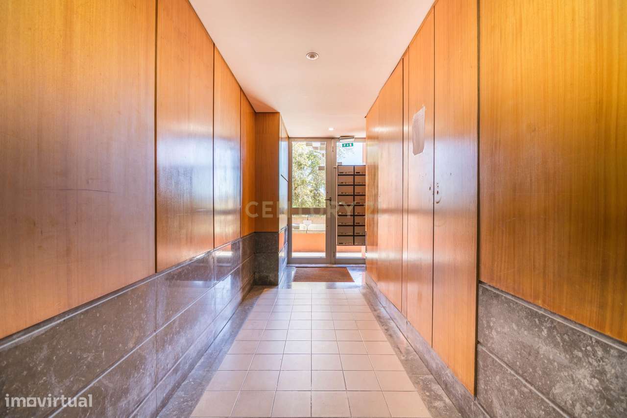 Apartamento T3 no Monte da Caparica-16