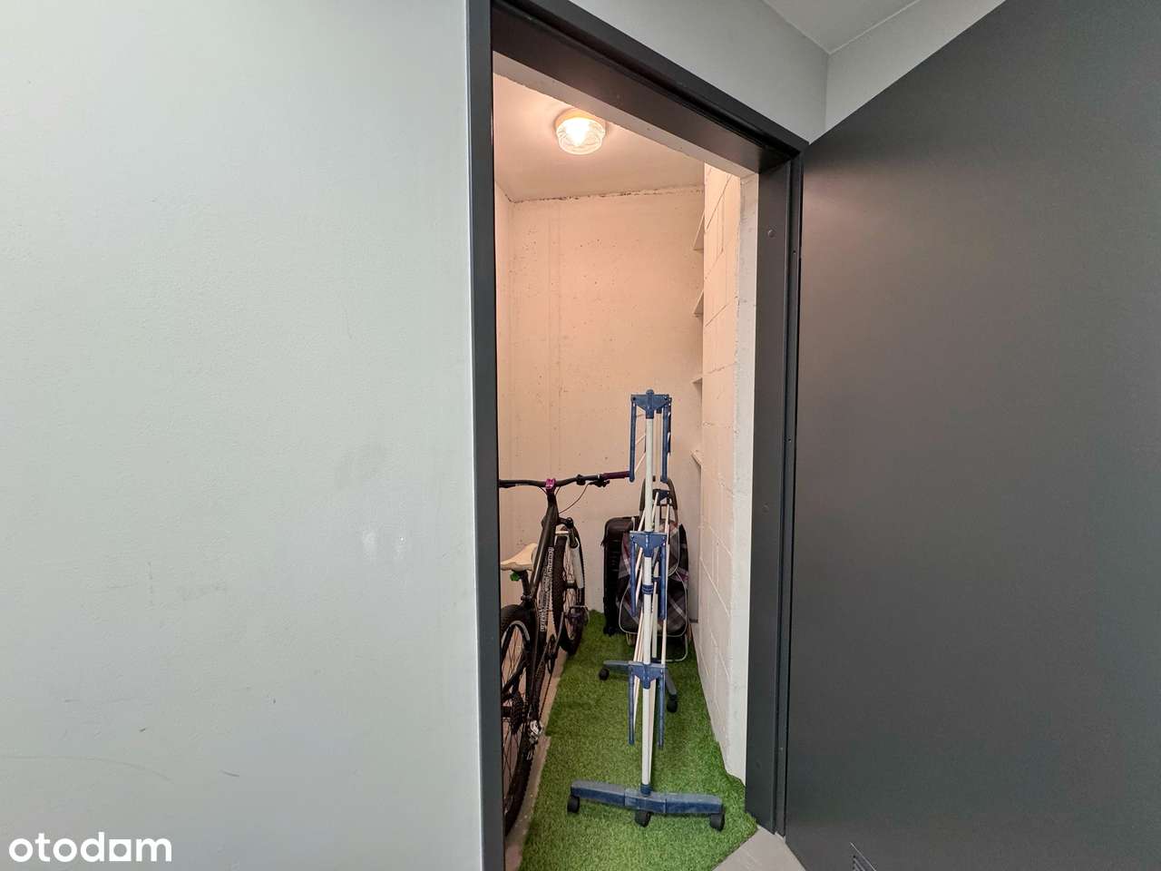 Kawalerka z ogródkiem | Miejsce postojowe | Komórka | Budynek z 2019-14