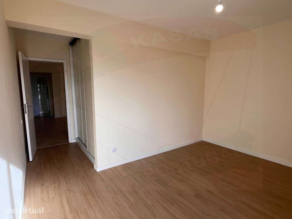 Apartamento T2, Tapada das Mercês-12