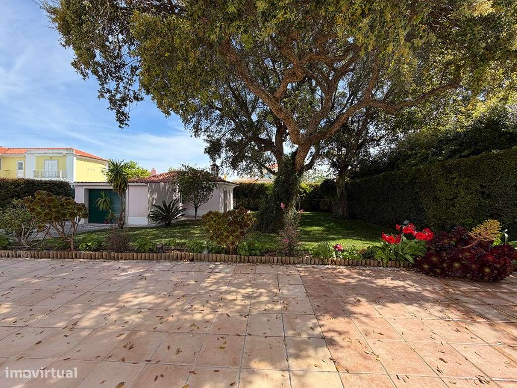 Moradia com Piscina, lote de 865 m2, a vendas nas Casas de Azeitão-33