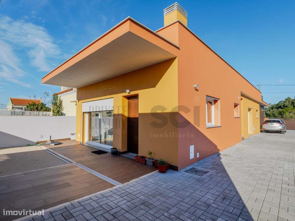 Moradia Térrea T3+1 NOVA com garagem em Alhos Vedros-29