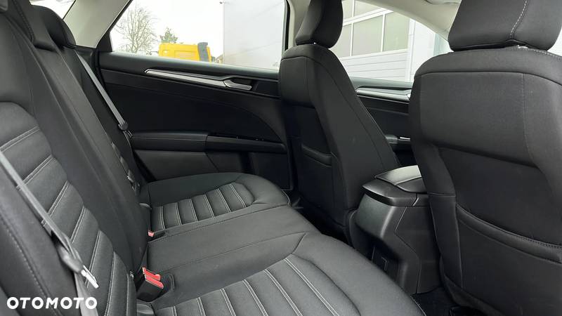 Ford Mondeo 2.0 TDCi Ambiente - 29