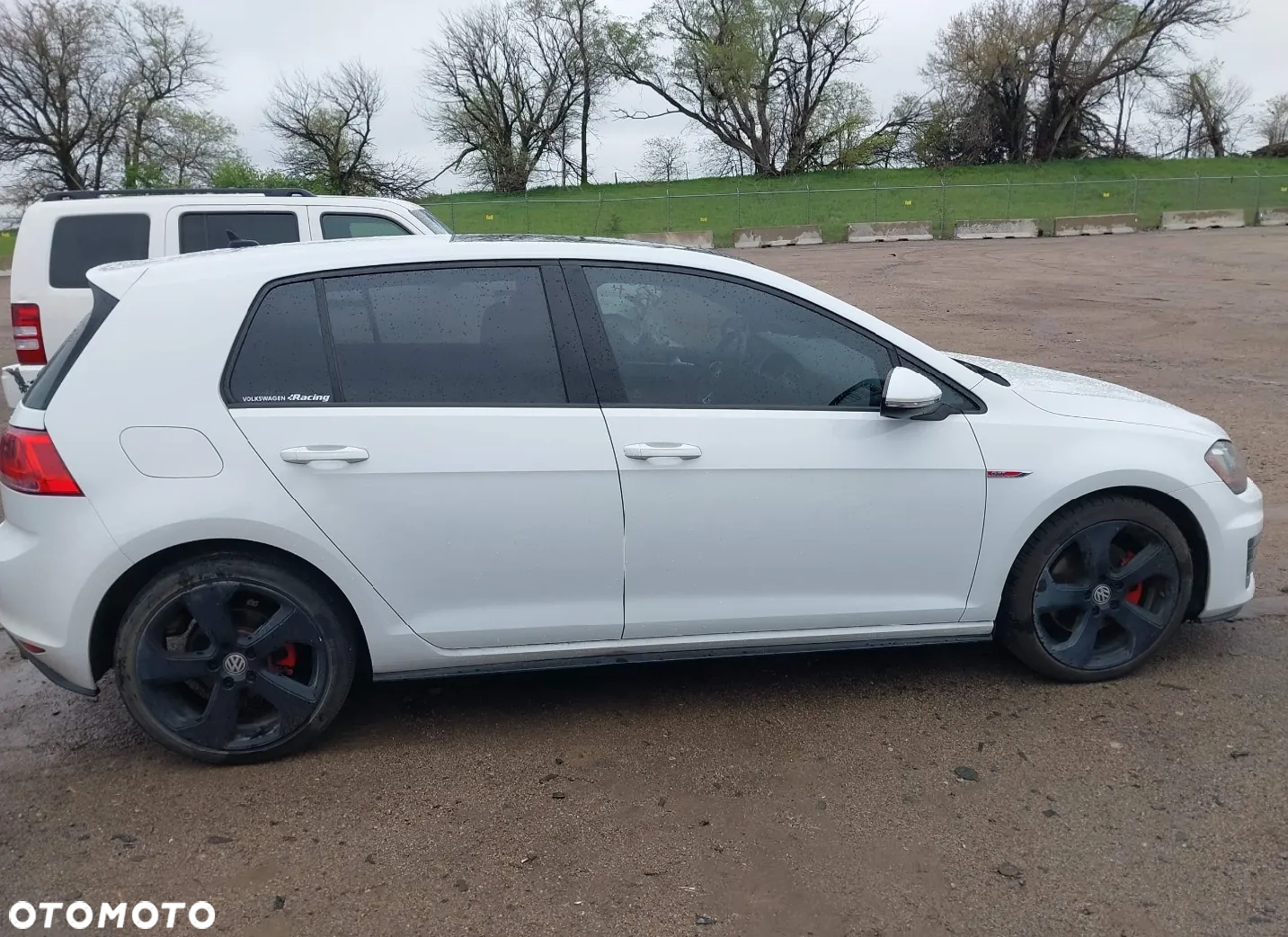 Volkswagen Golf GTI BlueMotion Technology DSG - 2