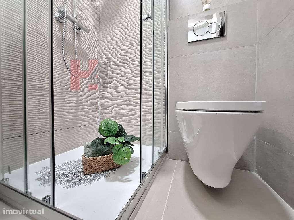 Apartamento T3 totalmente remodelado em Benfica-24