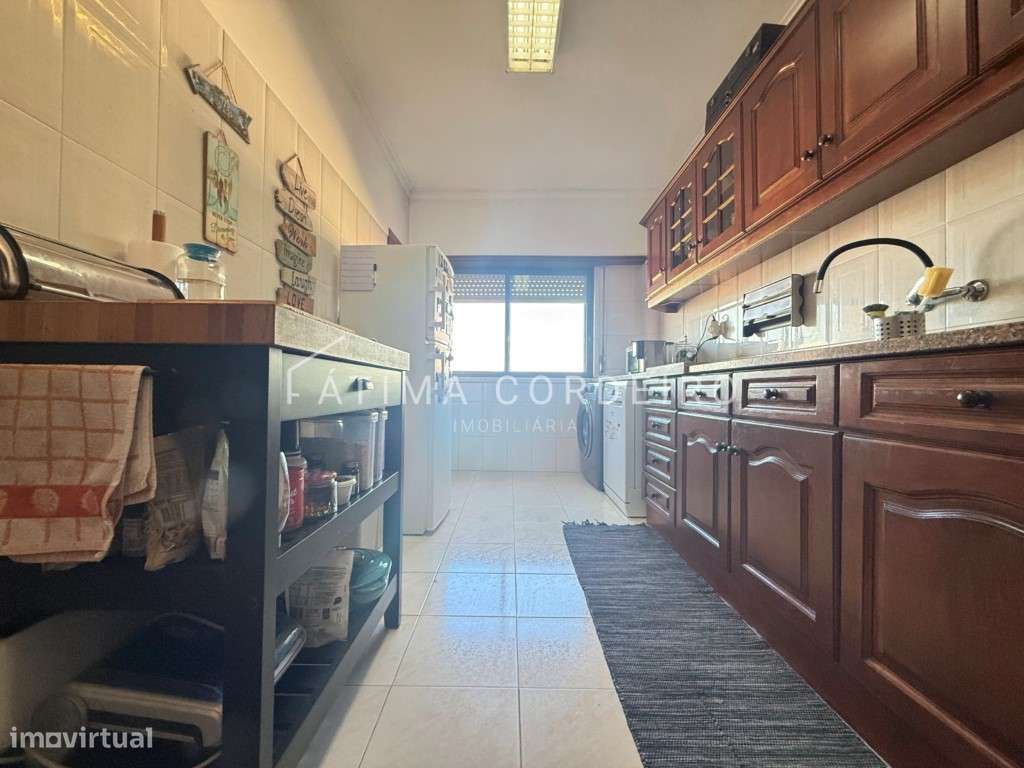Excelente apartamento T2 com vista para a Serra de Sintra-8