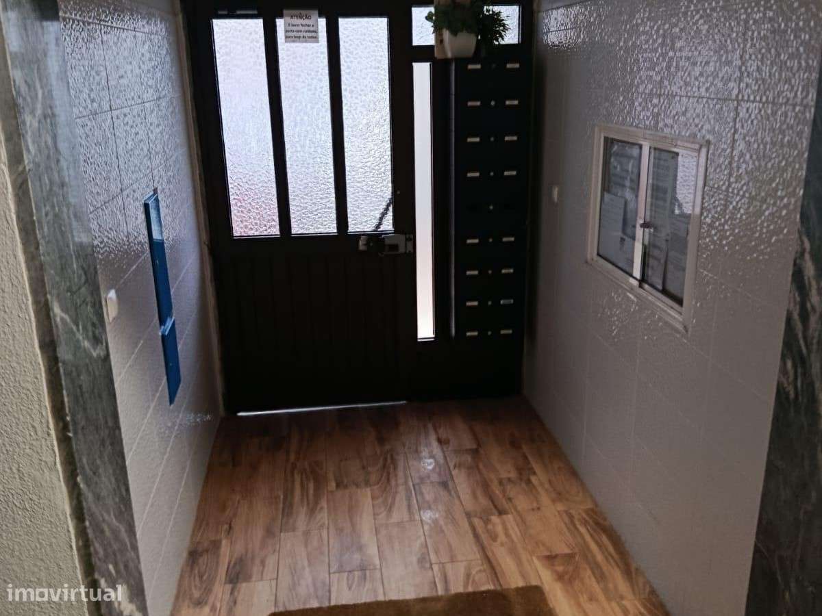 T2 totalmente renovado em Lavradio -  Barreiro-21