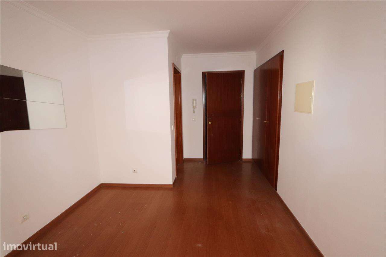 Apartamento T3 no Alto do Seixalinho – Localização de excelência no Ba - Grande imagem: 2/15