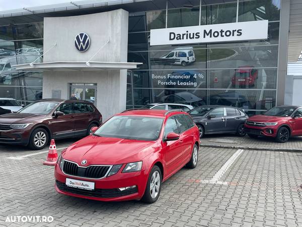 Skoda Octavia Combi 1.6 TDI DSG Style - 2