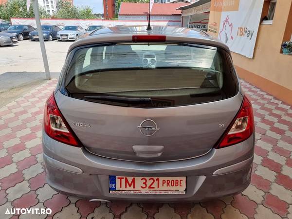 Opel Corsa 1.4i Cosmo - 10