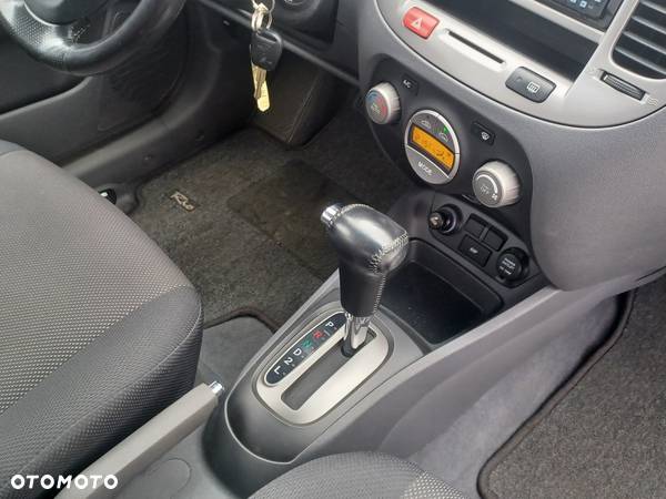 Kia Rio 1.6 EX Top - 18