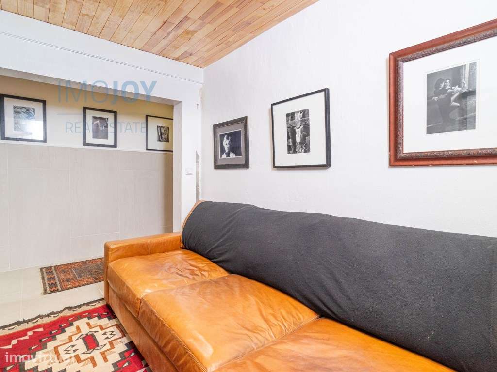 Moradia Térrea Totalmente Remodelada para Venda no Coração de Portimão-5