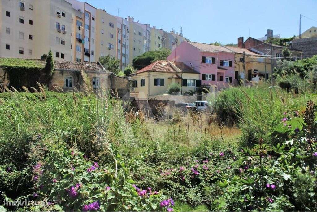 Terreno com PIP em apreciação perto das Colinas do Cruzeiro - Grande imagem: 3/6