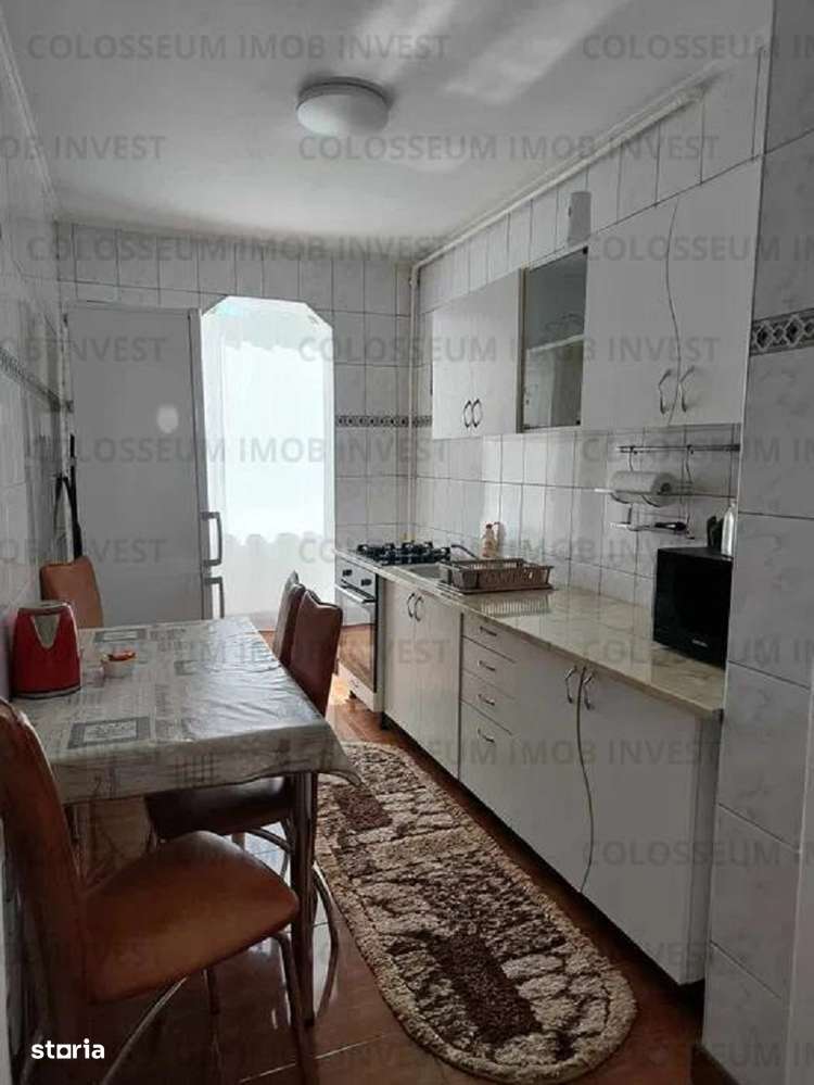 Apartament 3 camere, decomandat - zona Astra-4