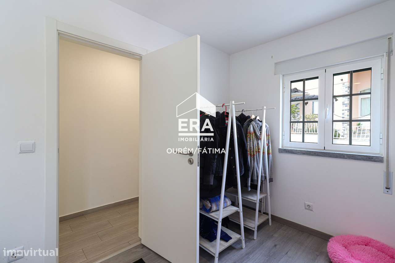 Moradia isolada T3+1-14