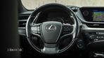 Lexus ES 300h Luxury - 31