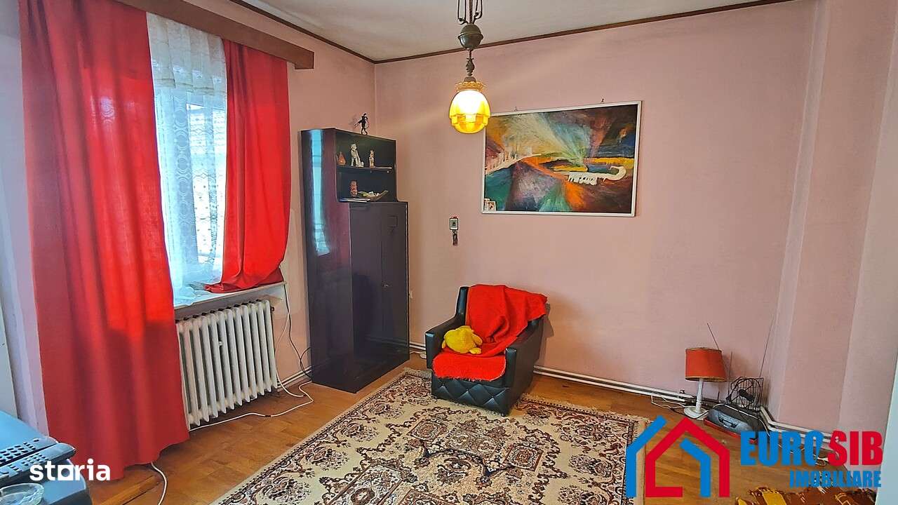 Casa 6 camere in Cisnadie cu garaj si teren 250 mp-6